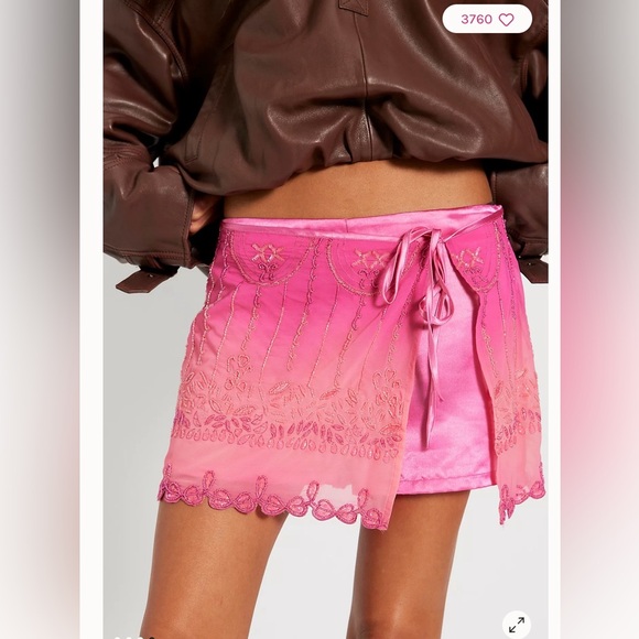 Dresses & Skirts - Z200.NWT $168 FREE PEOPLE Lala Beaded Skort-Shorts Pink Embroidered Wrap $168
